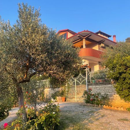 Georgemishel Guest House Berat Extérieur photo