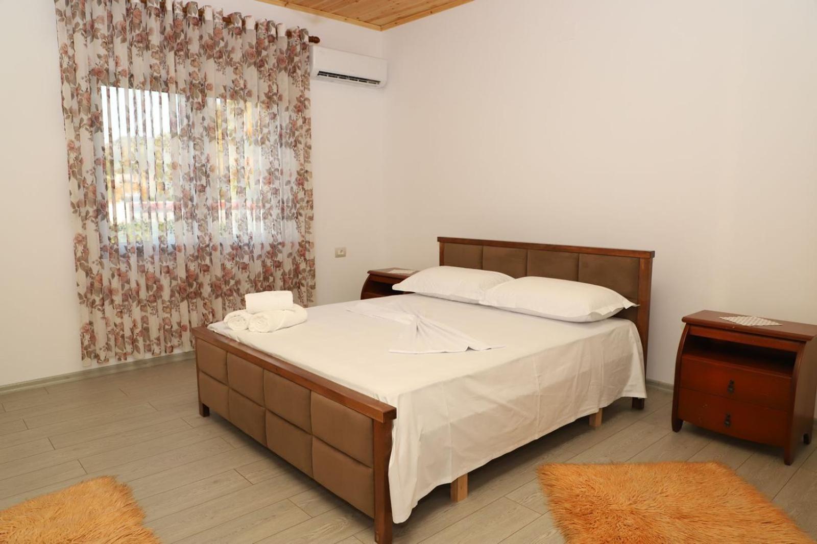 Georgemishel Guest House Berat Extérieur photo