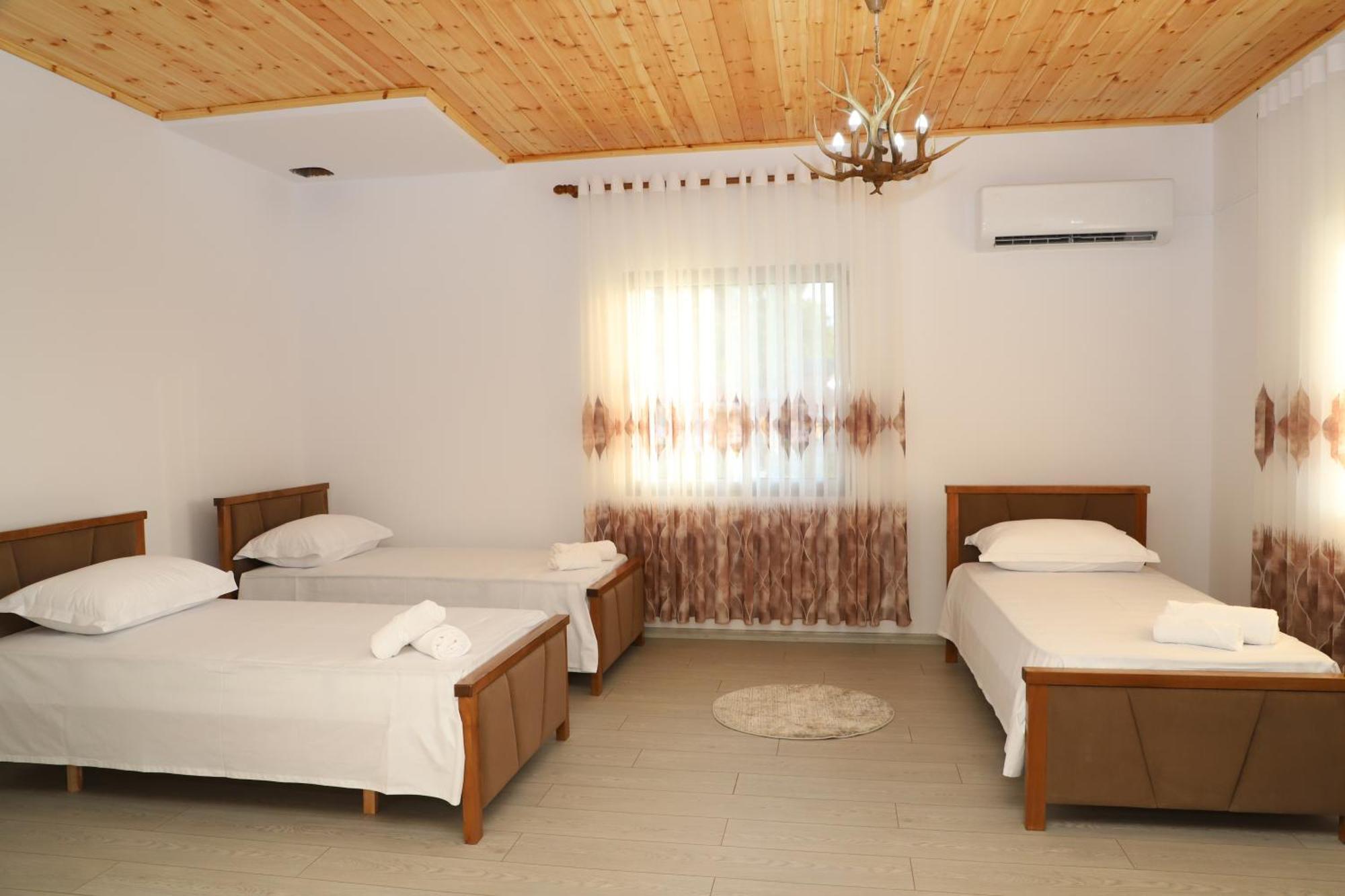 Georgemishel Guest House Berat Extérieur photo